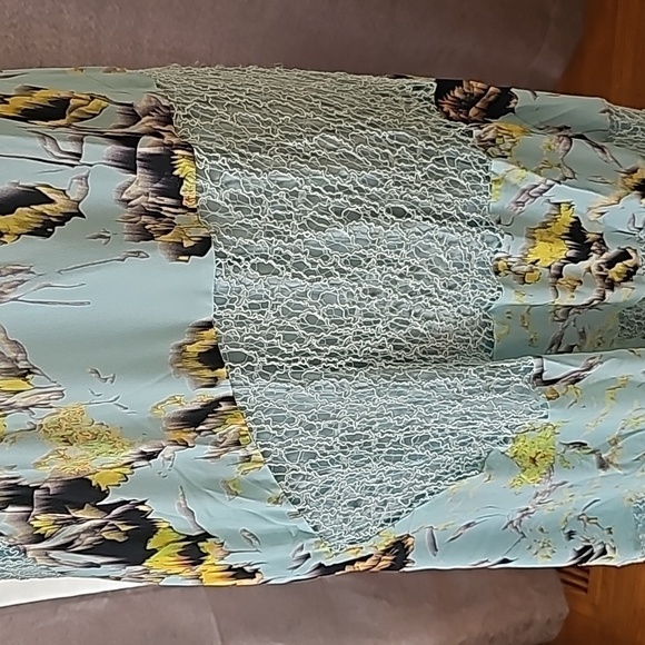 NWT Anthropologie Vintage Sachin and Babi Rainflower Dress Size 2 - Picture 3 of 8